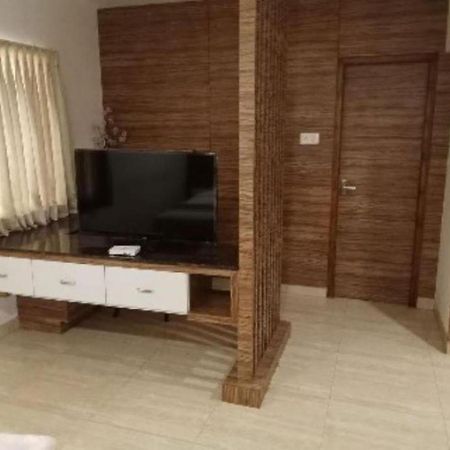 Residenza Adhikrishna Arcade Hotel Erode Ngoại thất bức ảnh