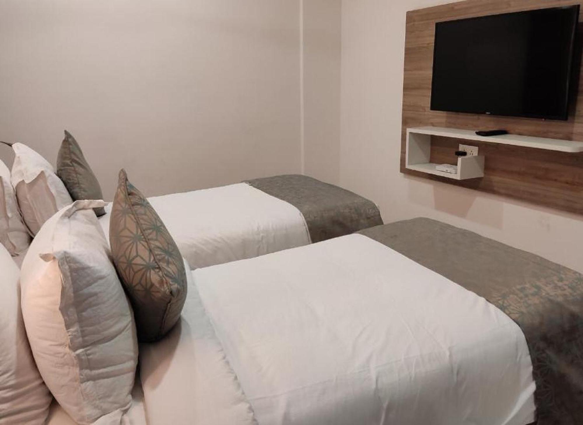 Residenza Adhikrishna Arcade Hotel Erode Ngoại thất bức ảnh